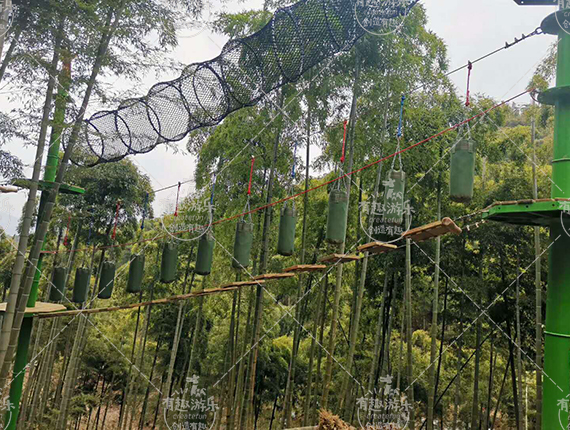 叢林探險(xiǎn)